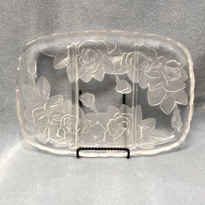 MIKASA STUDIO NOVA DIVIDED CRYSTAL RELISH TRAY ETCHED Winter ROSE PATTERN
